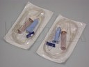 Produkt medyczny pakowany na maszynie termoformującej w folię miękką i twardą przygotowaną na sanityzację.