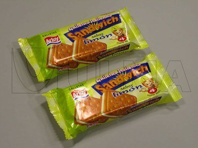 Ciastka pakowane na poziomej maszynie pakującej (HFFS).
