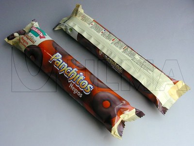 Pączki czekoladowe pakowane na flow packu poziomym (HFFS).