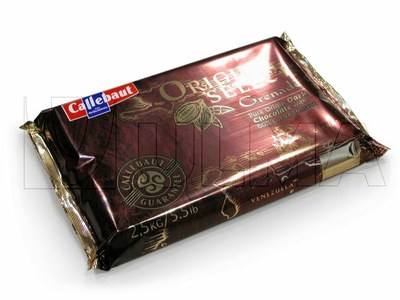 5kg tabliczka czekolady pakowana na poziomej maszynie pakującej (HFFS).