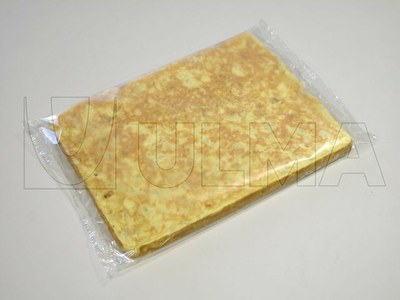 Mrożony omlet ziemniaczany pakowany na poziomej maszynie pakującej (HFFS).