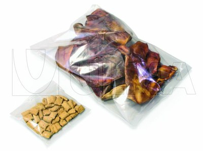 Karma dla zwierząt pakowana w atmosferze modyfikowanej (MAP) na pionowej maszynie pakującej (VFFS).