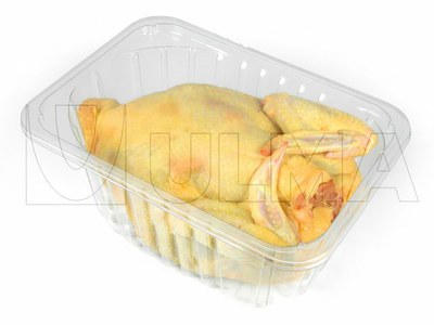 Cały kurczak na tacce twardej, pakowany w atmosferze modyfikowanej (MAP) na maszynie termoformującej.