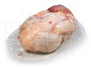 Kurczak pakowany w folię miękką w opakowanie próżniowe na traysealerze.