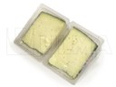 Porcje sera pakowane w folię twardą w atmosferze modyfikowanej (MAP) na maszynie termoformującej.