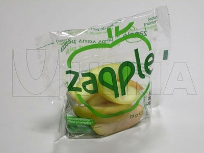 Gotowe do bezpośredniego spożycia jabłko w plastrach, pakowane w opakowanie poduszkowe o stabilnym dnie na pionowej maszynie pakującej (VFFS).